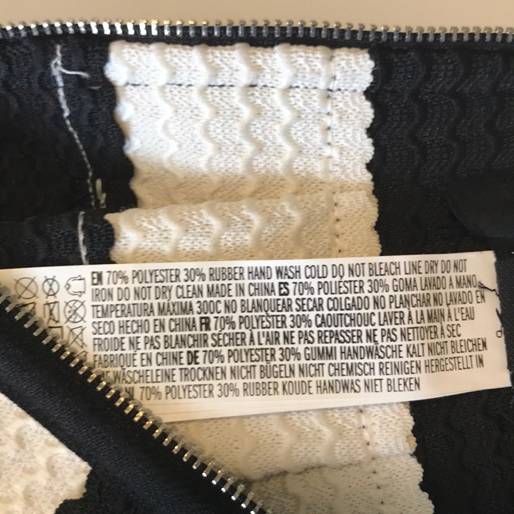 Black and Cream Stripe Forever 21 Short Skirt M - Picture 6 of 7